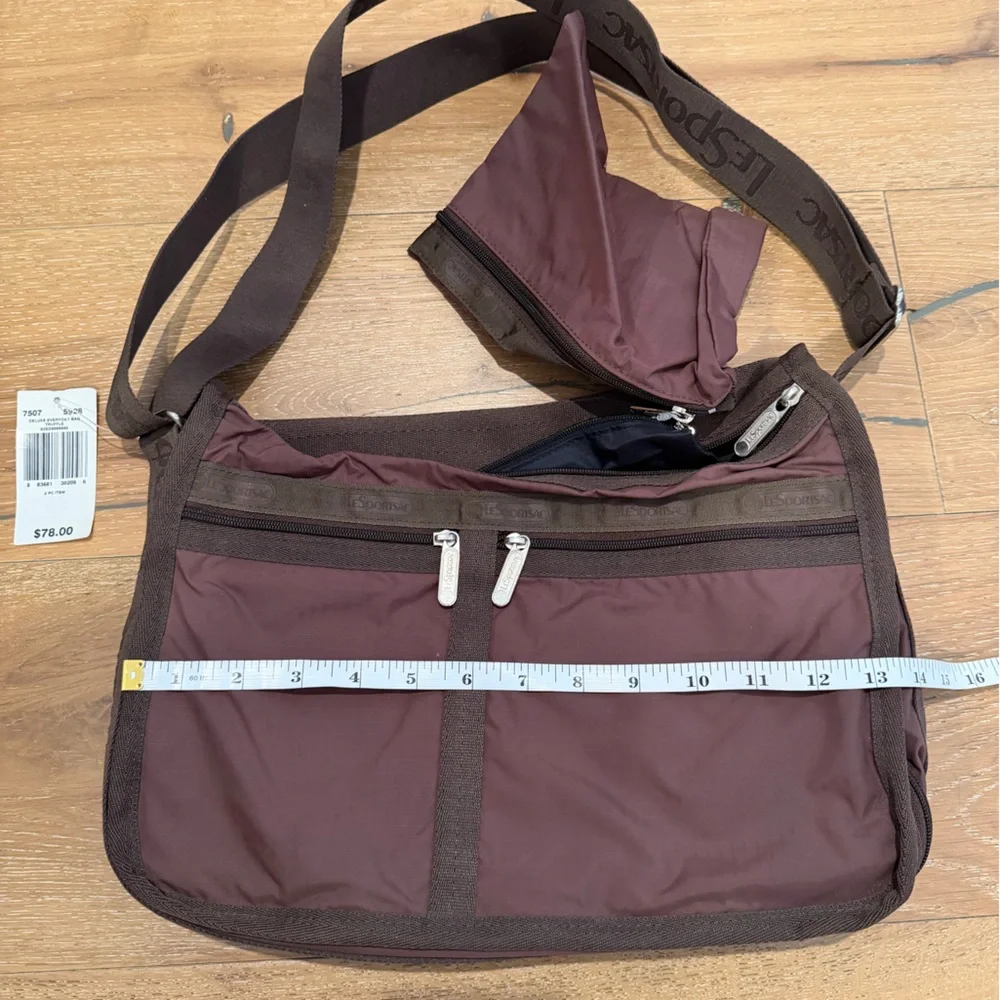 LeSportsac NWT Deluxe Everyday Bag Brown - Picture 2 of 8